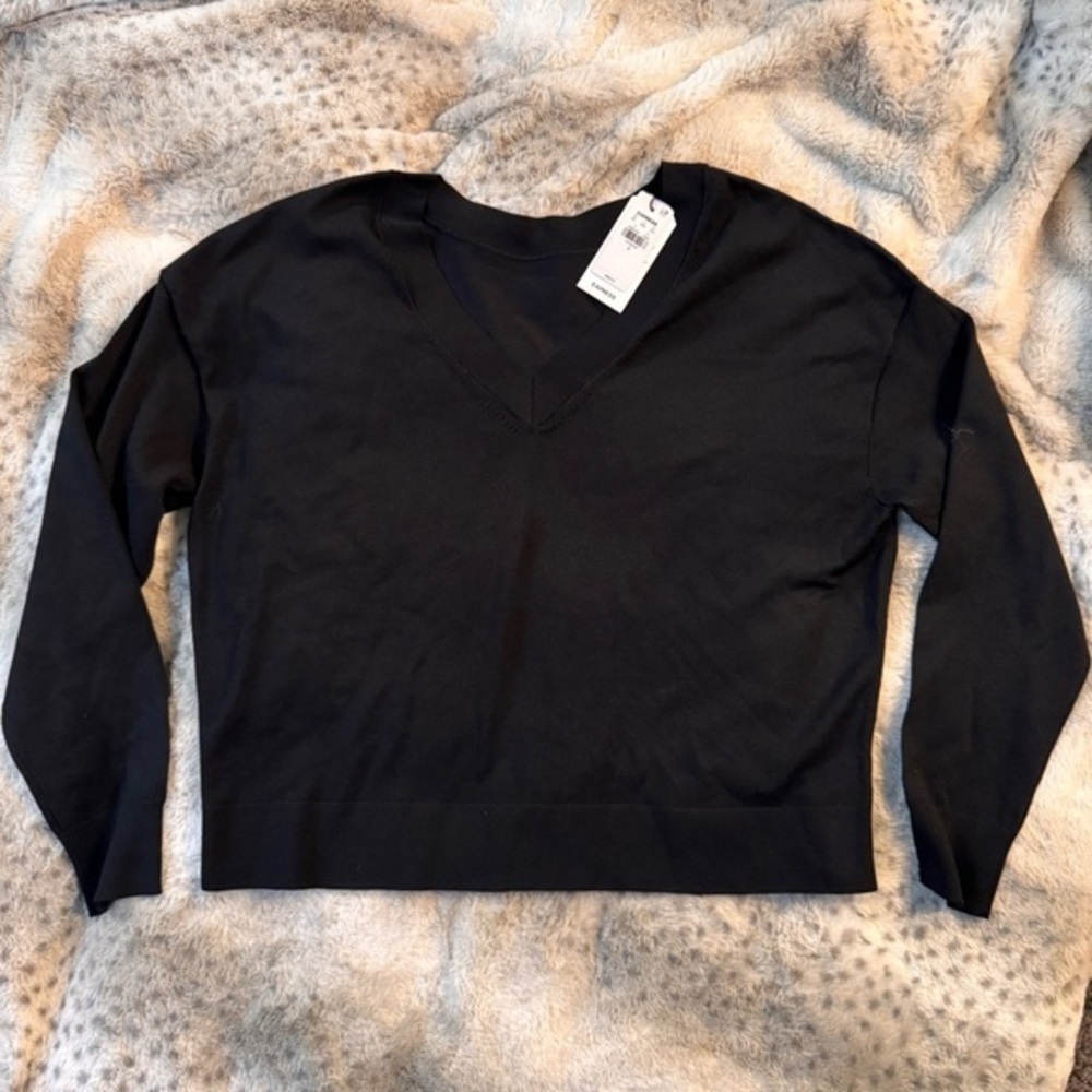 Express Women's Black V-Neck Sweater - Brand New!! Size Small